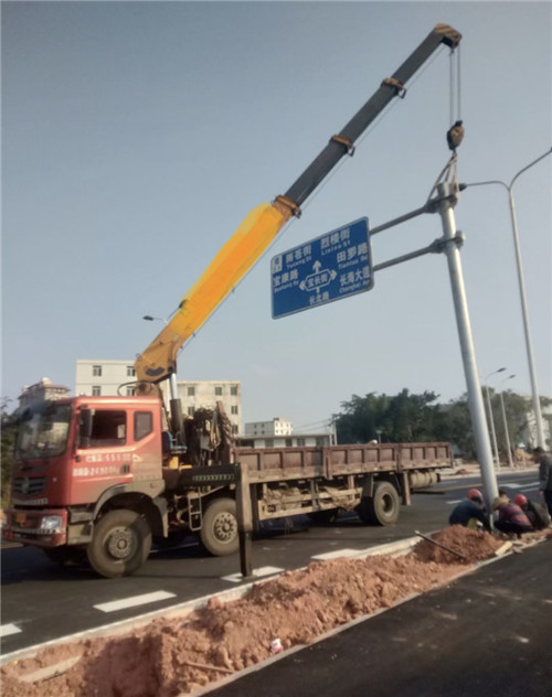 图木舒克市设备吊装租赁吊车要用多大吊车